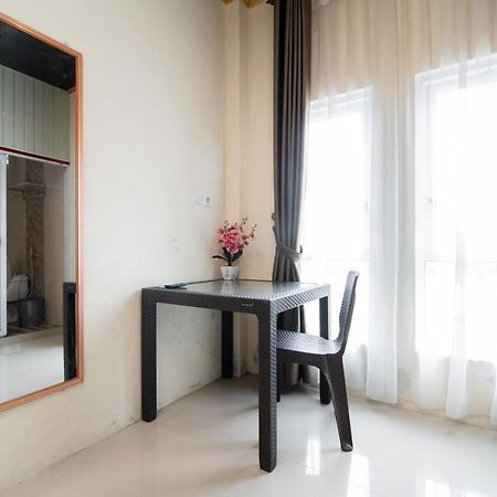 Reddoorz Syariah Near Minangkabau International Aiport Hotel Padang  Exterior photo