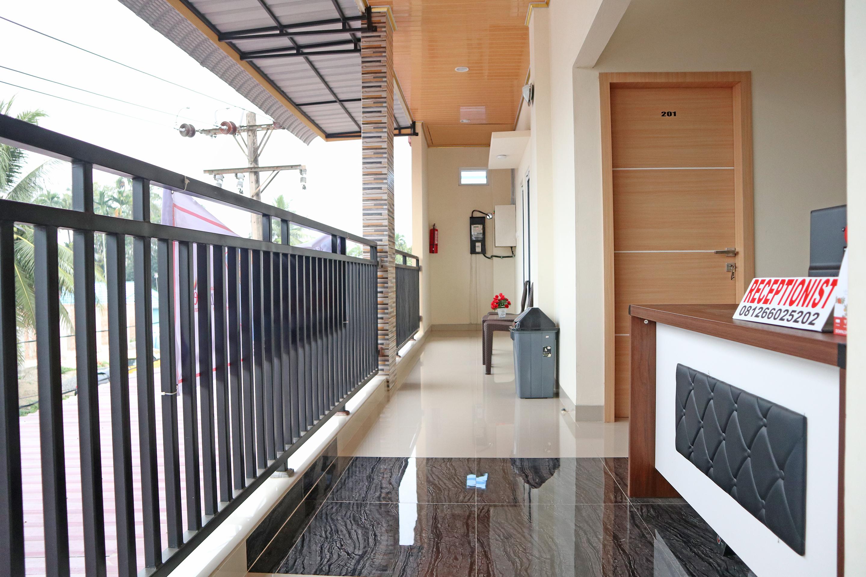 Reddoorz Syariah Near Minangkabau International Aiport Hotel Padang  Exterior photo