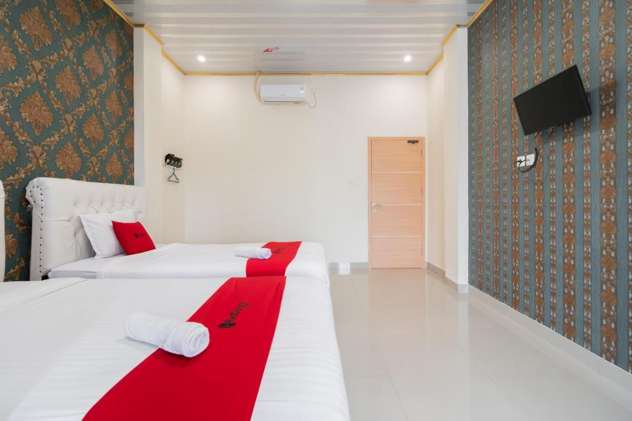 Reddoorz Syariah Near Minangkabau International Aiport Hotel Padang  Exterior photo