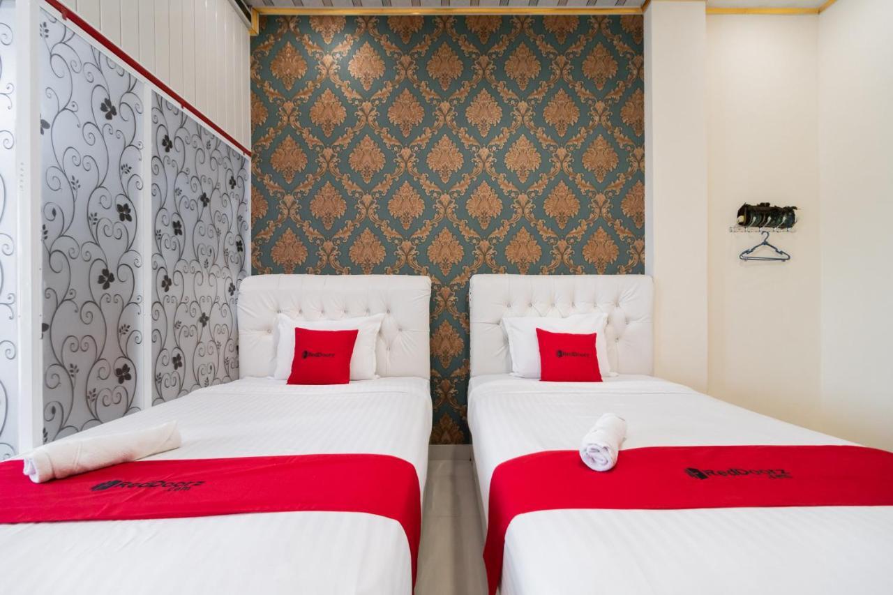 Reddoorz Syariah Near Minangkabau International Aiport Hotel Padang  Exterior photo