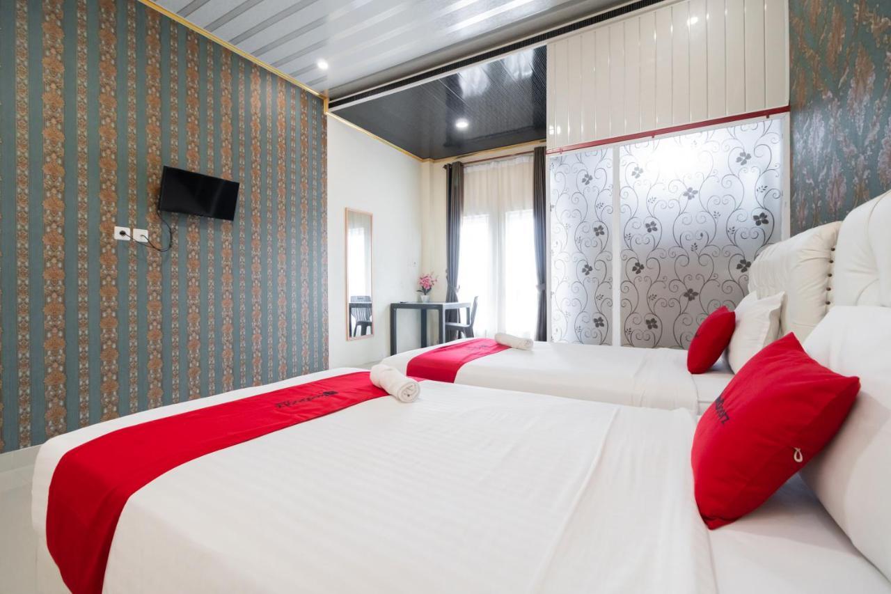 Reddoorz Syariah Near Minangkabau International Aiport Hotel Padang  Exterior photo