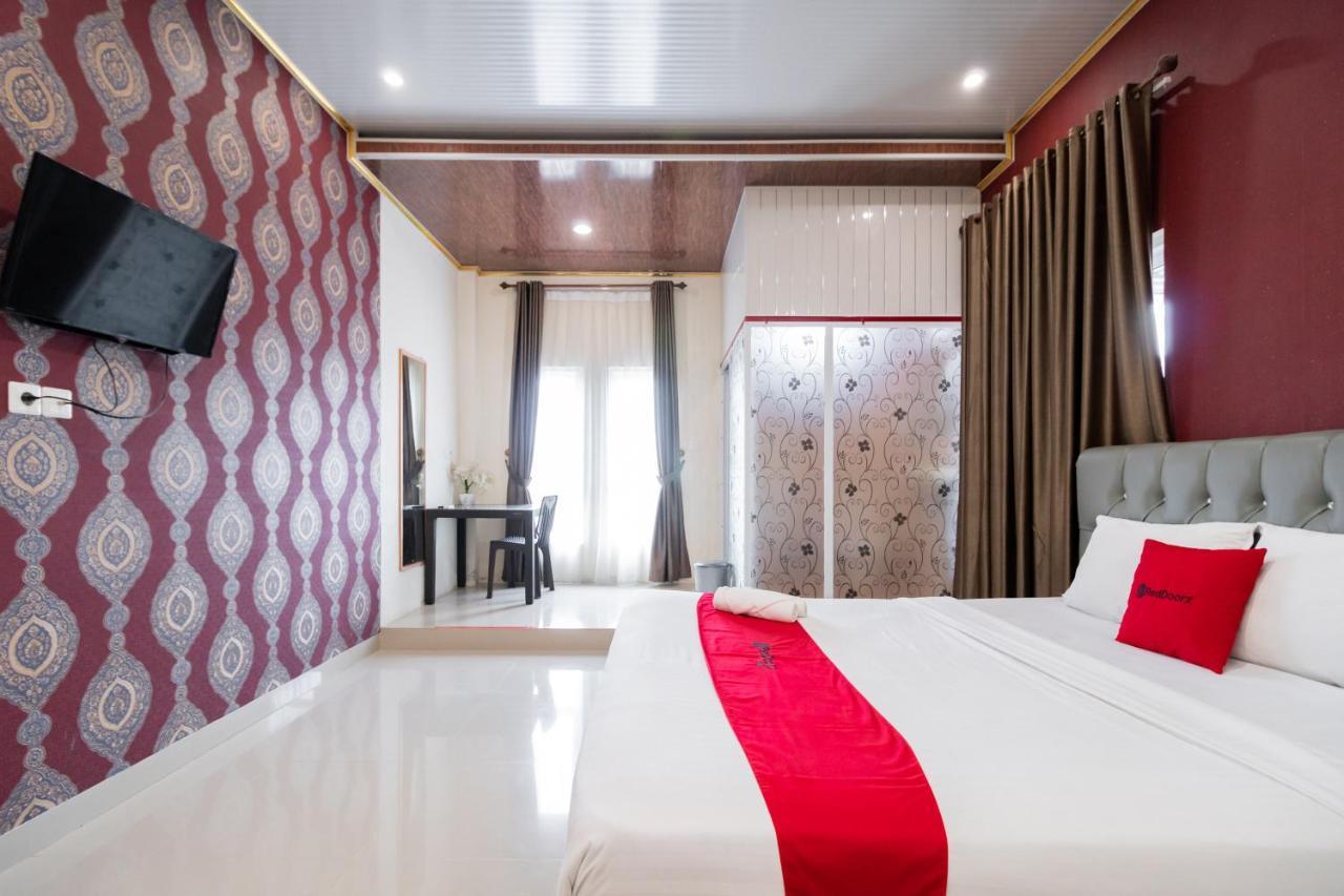 Reddoorz Syariah Near Minangkabau International Aiport Hotel Padang  Exterior photo